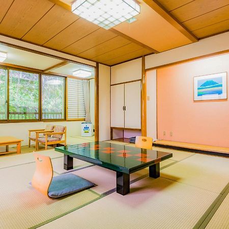 Отель Ooedo Onsen Monogatari Ikaho Shibukawa Экстерьер фото