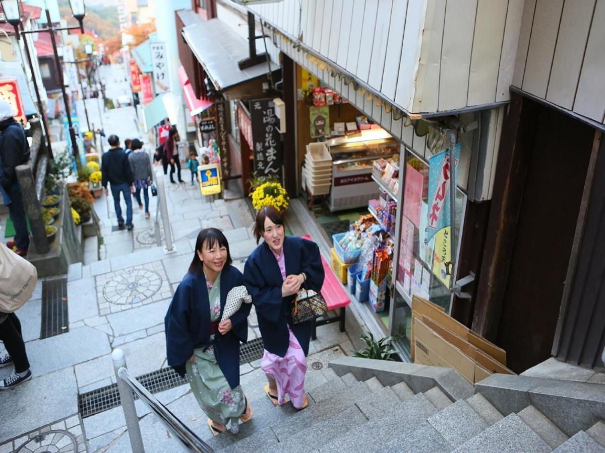 Отель Ooedo Onsen Monogatari Ikaho Shibukawa Экстерьер фото