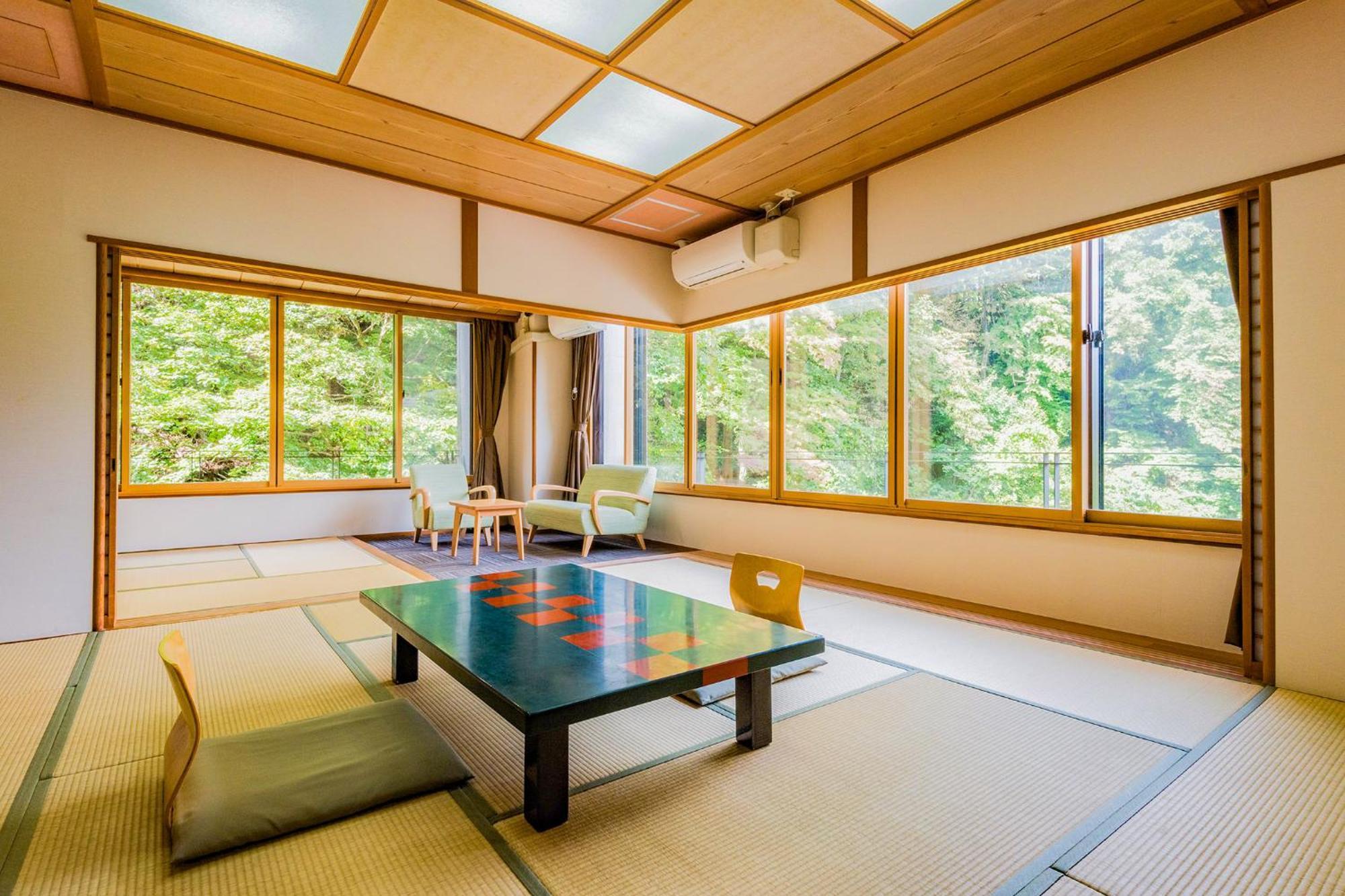 Отель Ooedo Onsen Monogatari Ikaho Shibukawa Экстерьер фото